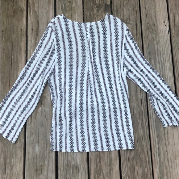 High to low deep v wrap top from LF - Picture 2 of 4